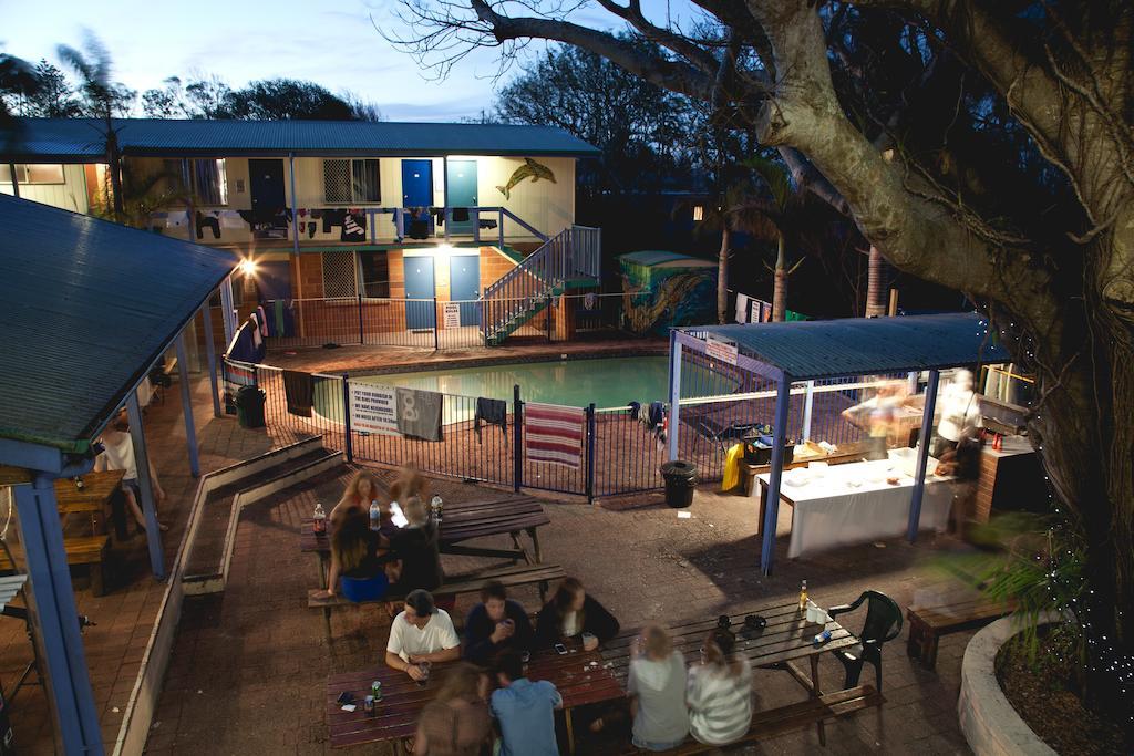Backpackers Inn On The Beach Byron Bay Exterior photo